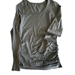 Athleta Gray Seamless Long Sleeve Thumbhole Top Side Ruched Crew Neck M